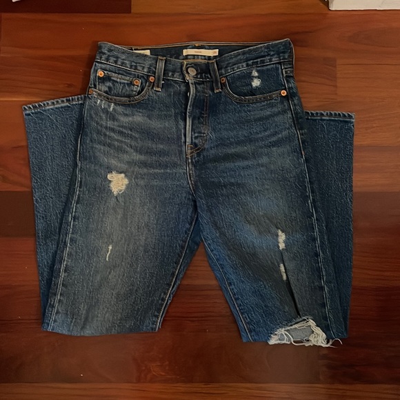 Levi’s Wedgie Skinny - Picture 2 of 3